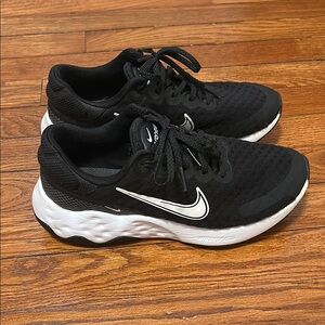 Nike Renew size 7. Used a handful of times. Smoke/pet free home.